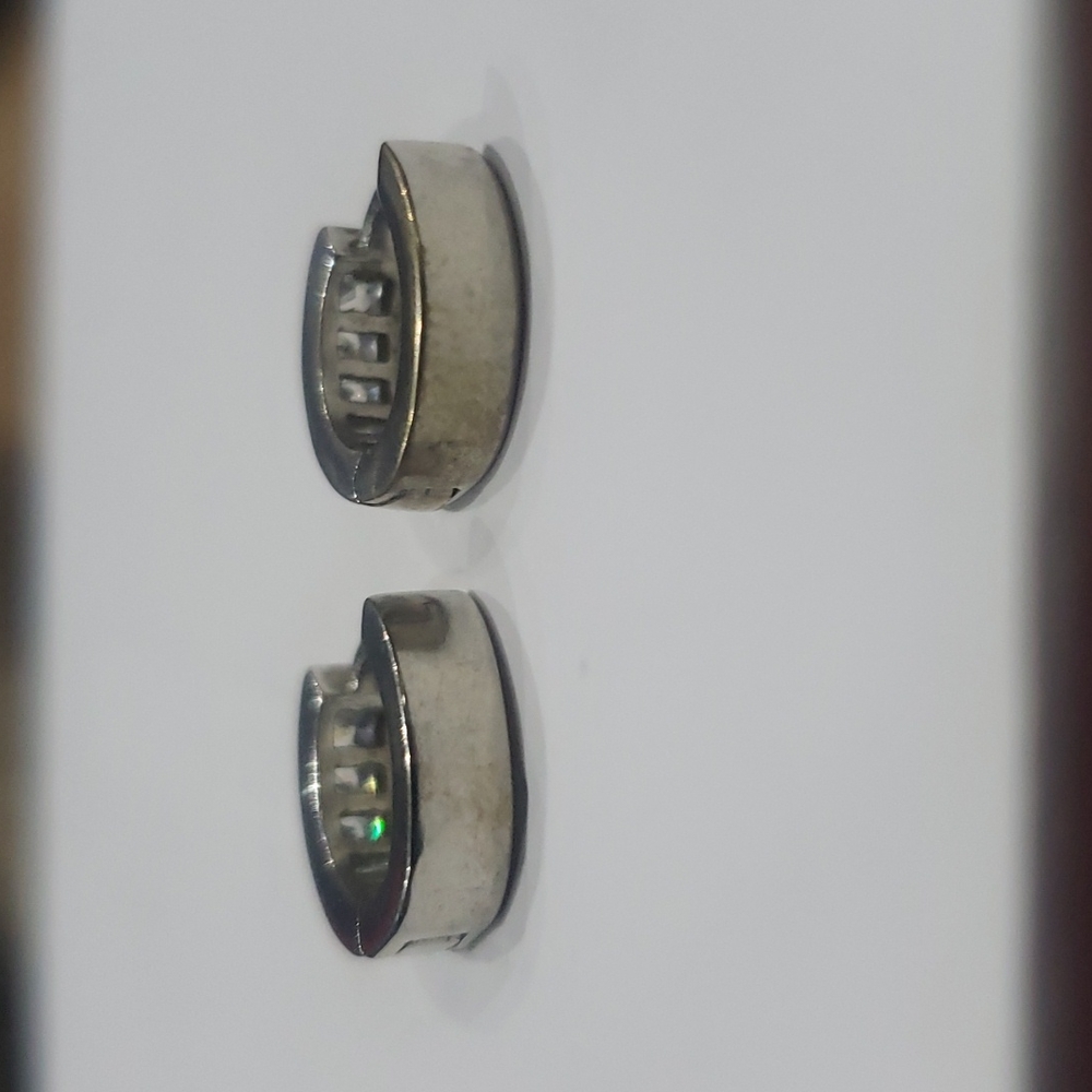 Earings - Picture 6 of 6